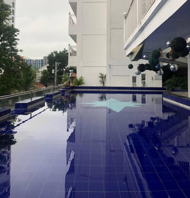 Kandi Big 1 Bedroom King Bed, Free Housekeeping, Wi-Fi Angeles Exterior photo