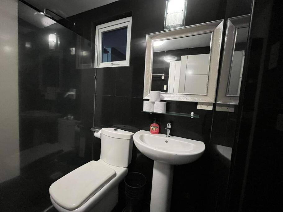 Kandi Big 1 Bedroom King Bed, Free Housekeeping, Wi-Fi Angeles Exterior photo